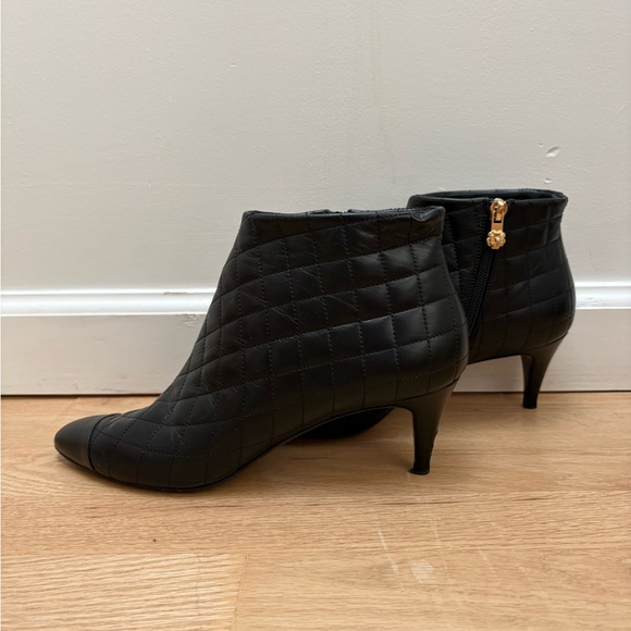 CHANEL Black Quilted Ankle Booties - Picture 1 of 4